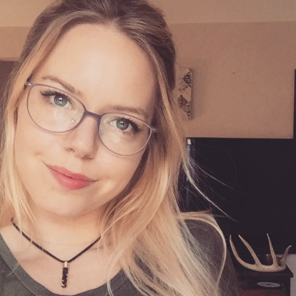 Meet your Posher, Rebecca